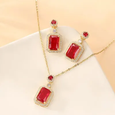 Cubic Zirconia Square Light Luxury Necklace Pendant Set (4 pcs)